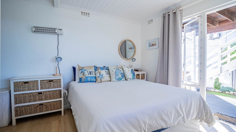 4 Bedroom Property for Sale in Yzerfontein Western Cape